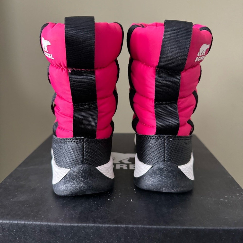 SOLD. Sorel Kids Boots in Pink and Black - Picture 6 of 8